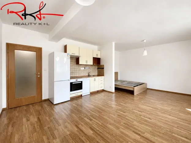 Pronájem bytu 1+kk, Mladá Boleslav - Mladá Boleslav II, Šmilovského, 39 m2