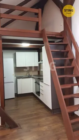 Pronájem bytu 1+kk, Žďár nad Sázavou, nám. Republiky, 34 m2