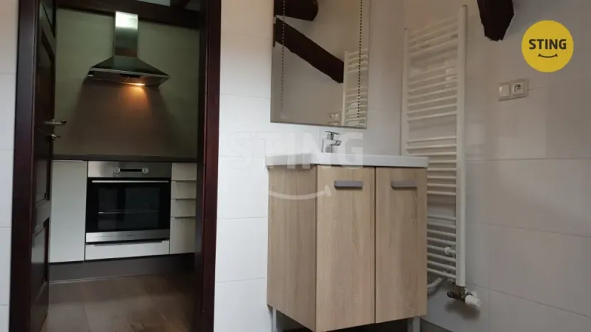 Pronájem bytu 1+kk, Žďár nad Sázavou, nám. Republiky, 34 m2
