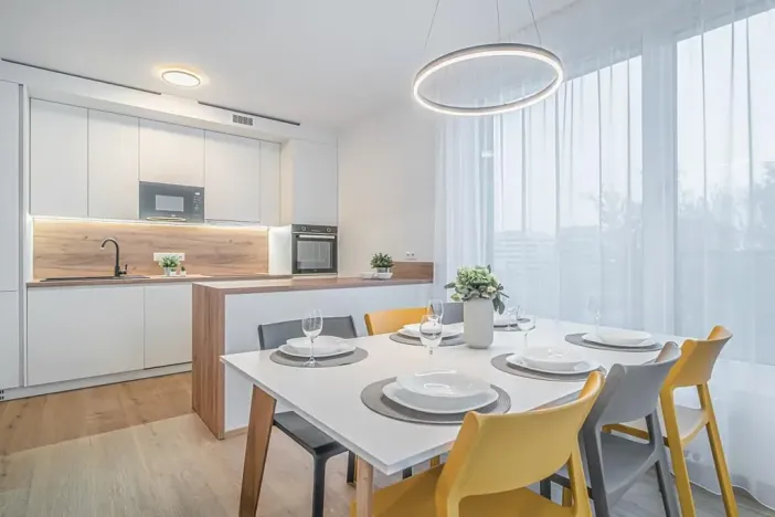 Pronájem bytu 3+kk, Praha - Prosek, Litoměřická, 87 m2