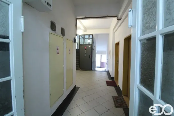 Pronájem bytu 1+kk, Praha - Holešovice, Osadní, 33 m2