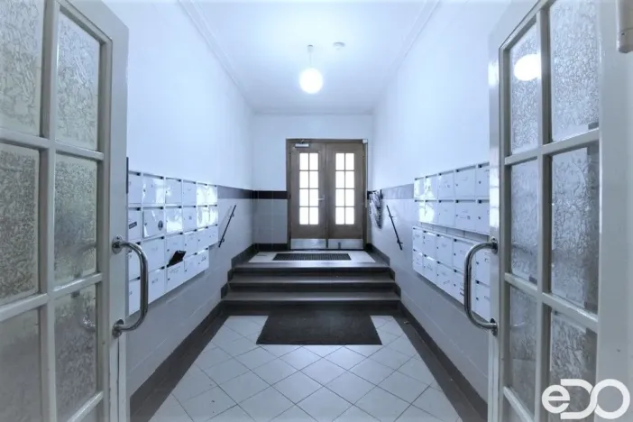 Pronájem bytu 1+kk, Praha - Holešovice, Osadní, 33 m2