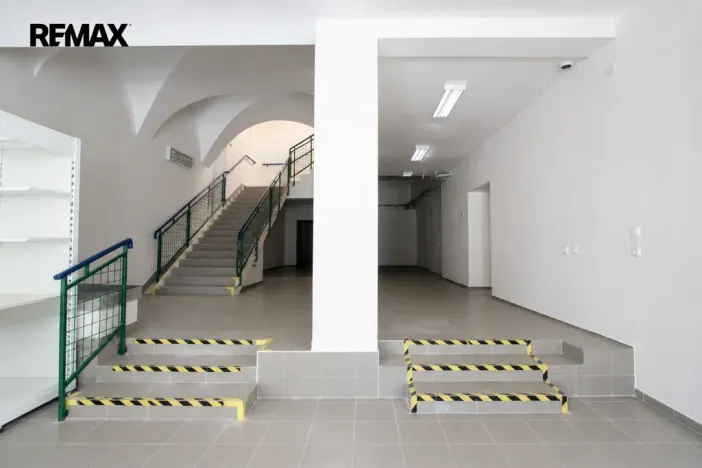 Pronájem obchodního prostoru, Čáslav - Čáslav-Staré Město, nám. Jana Žižky z Trocnova, 170 m2