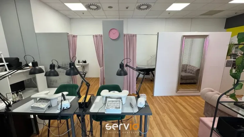 Pronájem obchodního prostoru, Brno, náměstí Svobody, 63 m2
