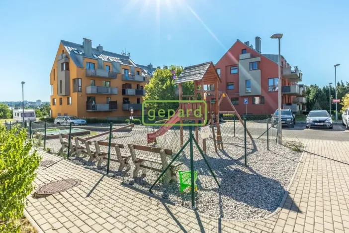 Pronájem bytu 1+kk, Říčany, Na Výsluní, 31 m2