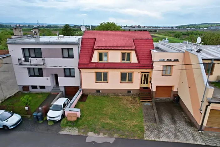 Prodej rodinného domu, Kunovice, Ve Strhanci, 260 m2