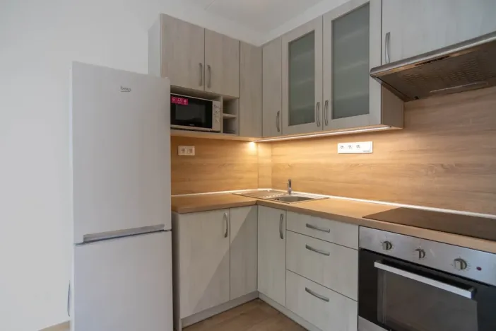 Pronájem bytu 1+kk, Trutnov - Střední Předměstí, Slévárenská, 32 m2