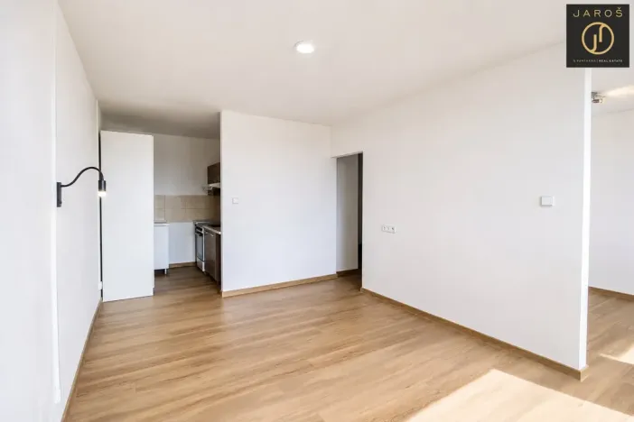 Pronájem bytu 2+kk, Kladno, Americká, 40 m2