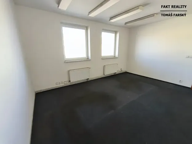 Pronájem skladu, Ústí nad Labem, U Skladiště, 1250 m2