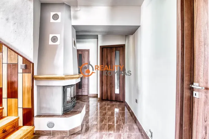 Prodej rodinného domu, Hovorany, 220 m2