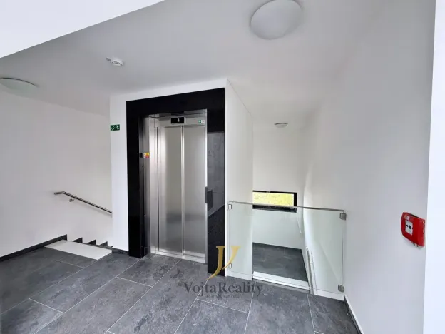 Pronájem bytu 2+kk, Olomouc, Třída Jiřího Pelikána, 44 m2