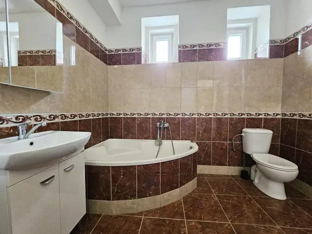 Prodej bytu 5+kk, Polevsko, 101 m2