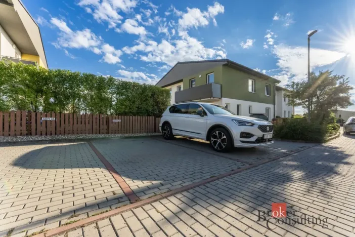 Prodej bytu 2+kk, Lavičky, 62 m2