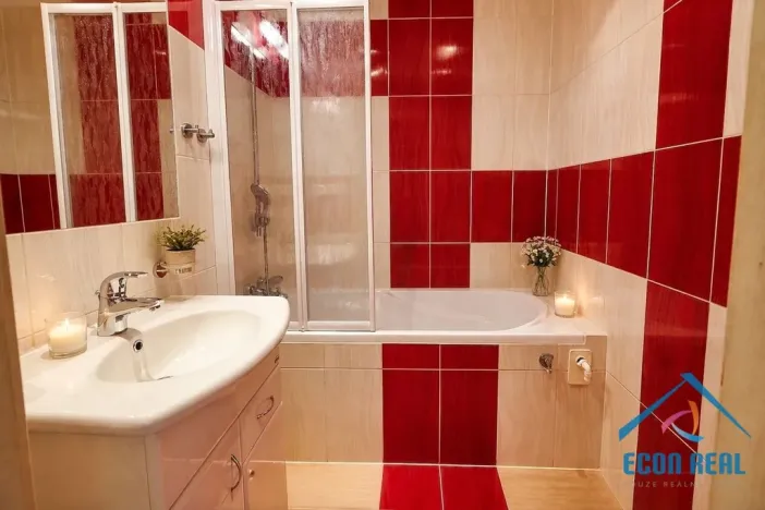Prodej bytu 3+1, Praha - Troja, Hnězdenská, 68 m2