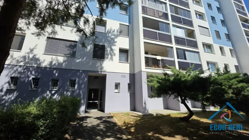 Prodej bytu 3+1, Praha - Troja, Hnězdenská, 68 m2