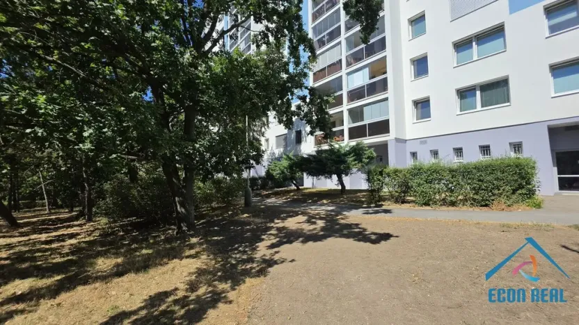 Prodej bytu 3+1, Praha - Troja, Hnězdenská, 68 m2