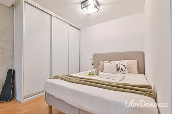 Prodej bytu 1+kk, Praha - Břevnov, Bělohorská, 52 m2