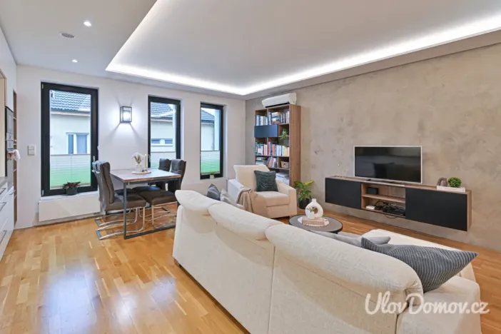 Prodej bytu 1+kk, Praha - Břevnov, Bělohorská, 52 m2