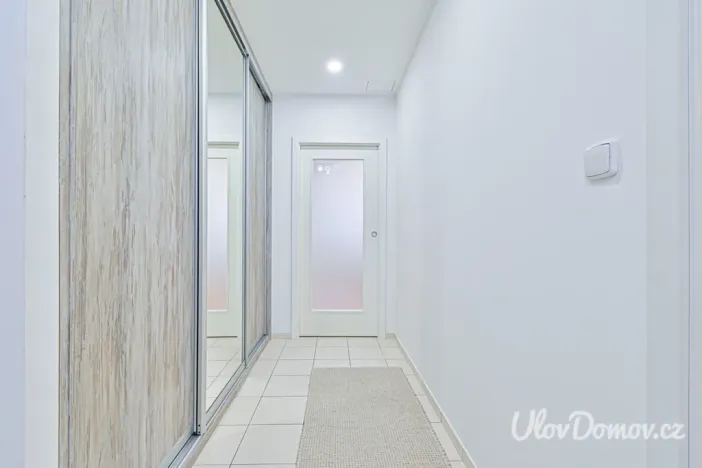 Prodej bytu 1+kk, Praha - Břevnov, Bělohorská, 52 m2