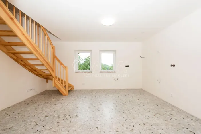 Prodej bytu 2+kk, Žacléř, Ml. horníků, 62 m2