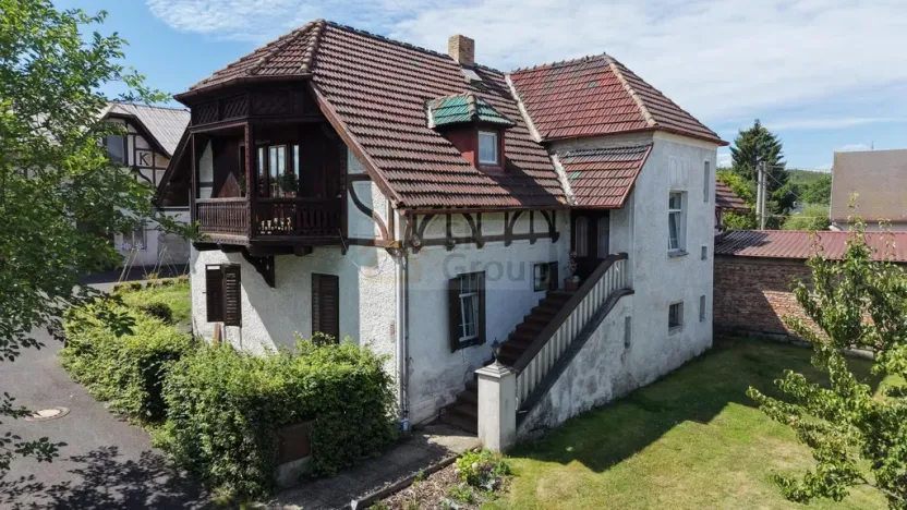 Prodej rodinného domu, Jenišov, 700 m2