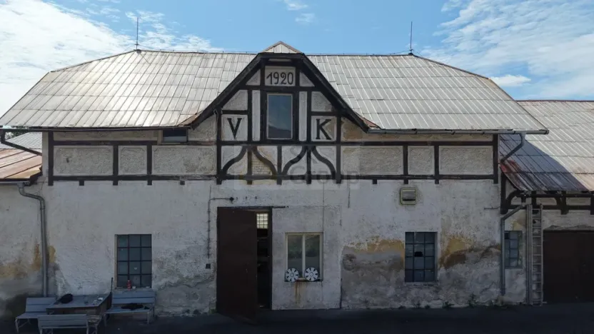 Prodej rodinného domu, Jenišov, 700 m2
