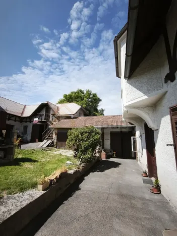 Prodej rodinného domu, Jenišov, 700 m2