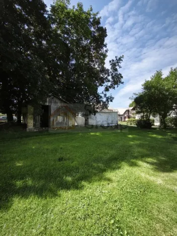 Prodej rodinného domu, Jenišov, 700 m2