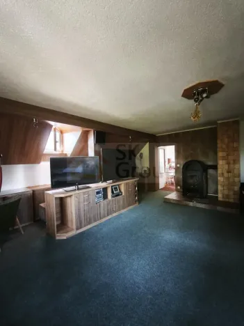 Prodej rodinného domu, Jenišov, 700 m2