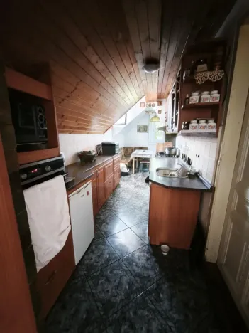 Prodej rodinného domu, Jenišov, 700 m2