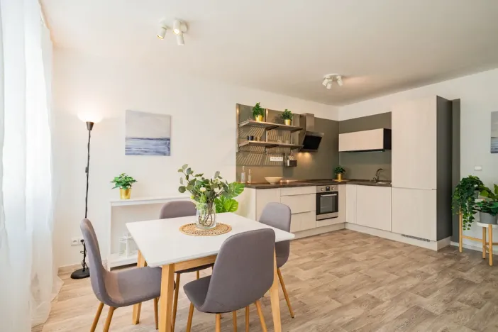 Prodej bytu 3+1, Praha - Čimice, Ouholická, 79 m2