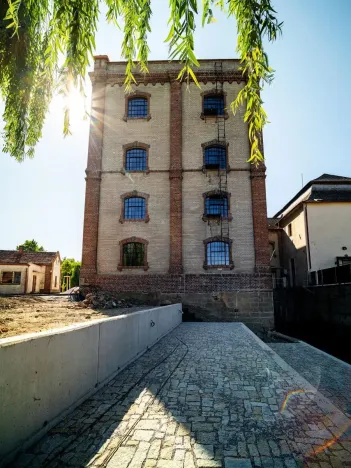 Pronájem obchodního prostoru, Dašice, Štenclova, 142 m2