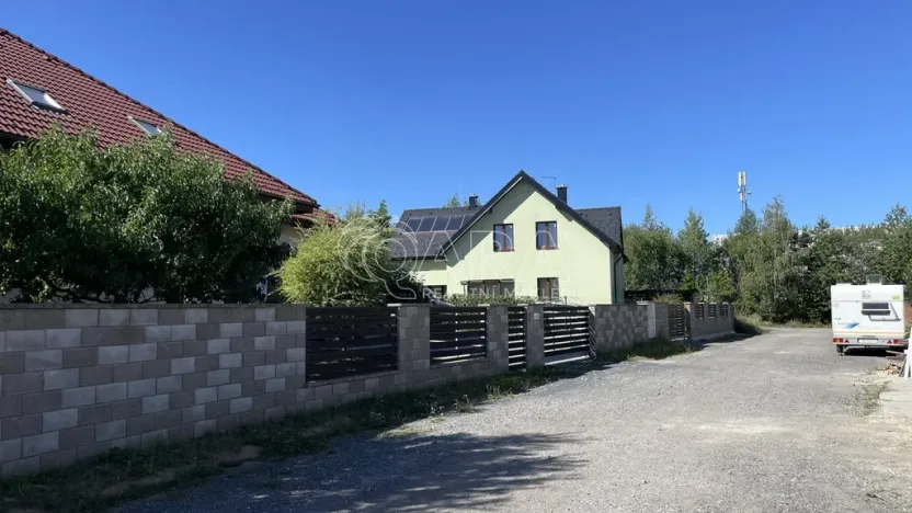 Prodej pozemku pro bydlení, Hradešín, 812 m2