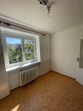 Pronájem bytu 1+1, Neratovice, Školní, 31 m2