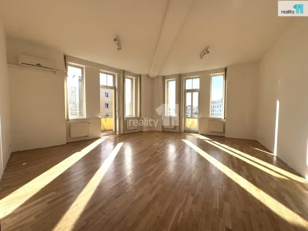 Pronájem bytu 2+kk, Praha - Vysočany, Kolbenova, 85 m2
