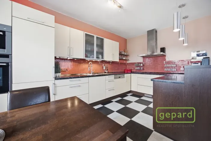 Prodej bytu 4+kk, Mníšek pod Brdy, Rymáňská, 102 m2
