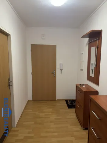 Pronájem bytu 2+kk, Hradec-Nová Ves, 66 m2