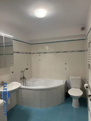 Pronájem bytu 2+kk, Hradec-Nová Ves, 66 m2