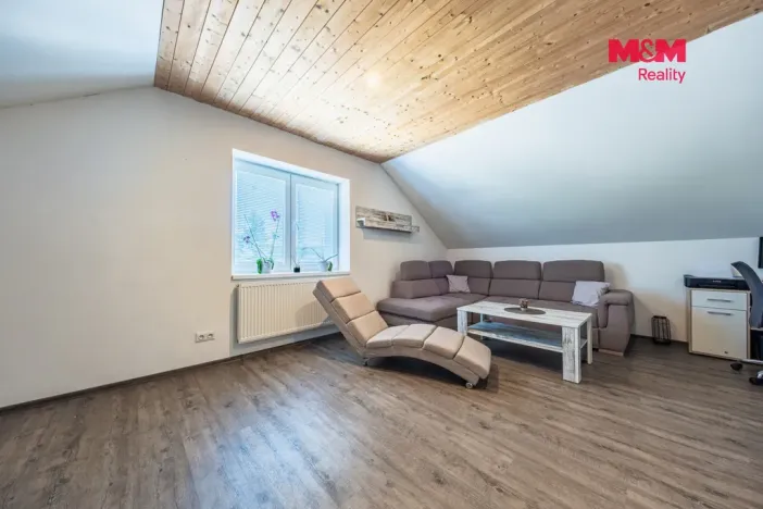 Prodej rodinného domu, Komárov, Sokolovická, 200 m2