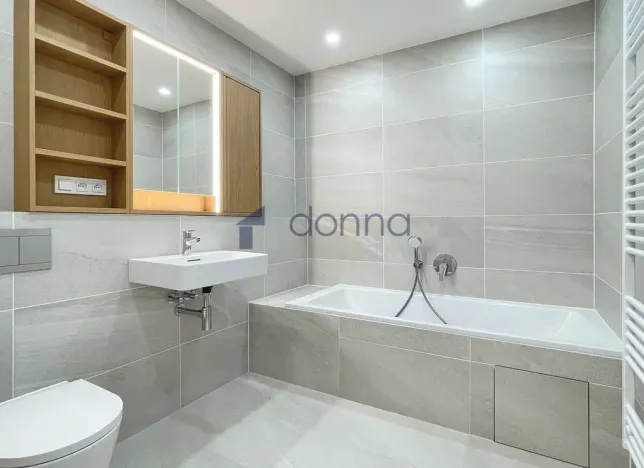 Pronájem bytu 2+kk, Praha, Mužíkova, 55 m2
