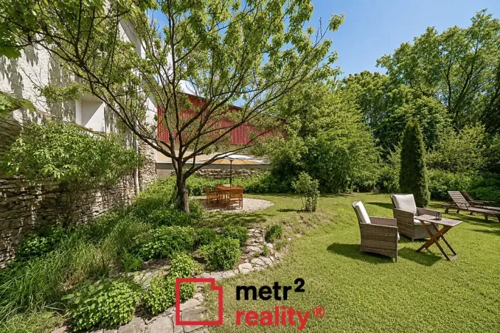Prodej komerční nemovitosti, Bouzov, 400 m2