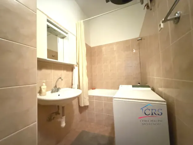 Pronájem bytu 2+kk, Praha - Holešovice, Veletržní, 54 m2
