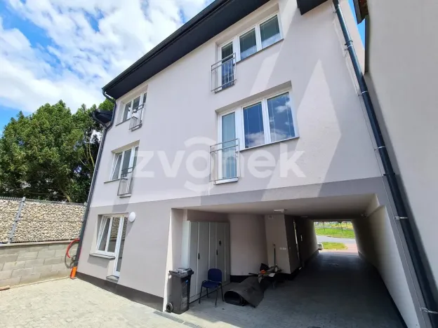 Pronájem bytu 1+kk, Zlín, Švermova, 30 m2