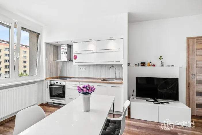 Prodej bytu 3+kk, Plzeň - Doubravka, Staniční, 58 m2