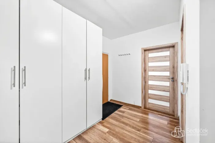 Prodej bytu 3+kk, Plzeň - Doubravka, Staniční, 58 m2
