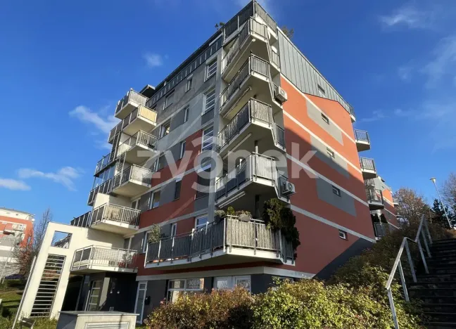 Pronájem bytu 1+kk, Zlín, Plesníkova, 32 m2