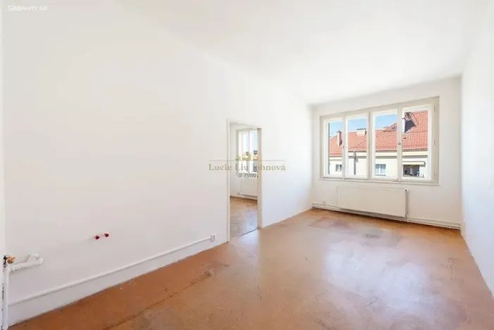 Prodej bytu 2+kk, Praha - Střešovice, Na Malovance, 42 m2