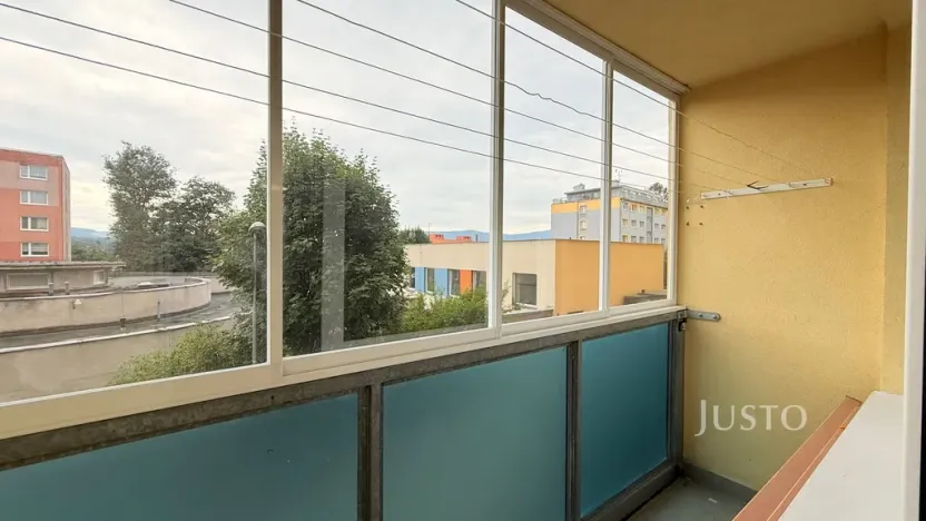 Pronájem bytu 1+1, Liberec, Nad Školou, 34 m2