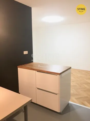 Pronájem bytu 2+kk, Pardubice, Na Hrádku, 53 m2