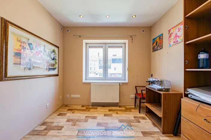 Prodej atypického bytu, Znojmo, Sokolská, 169 m2